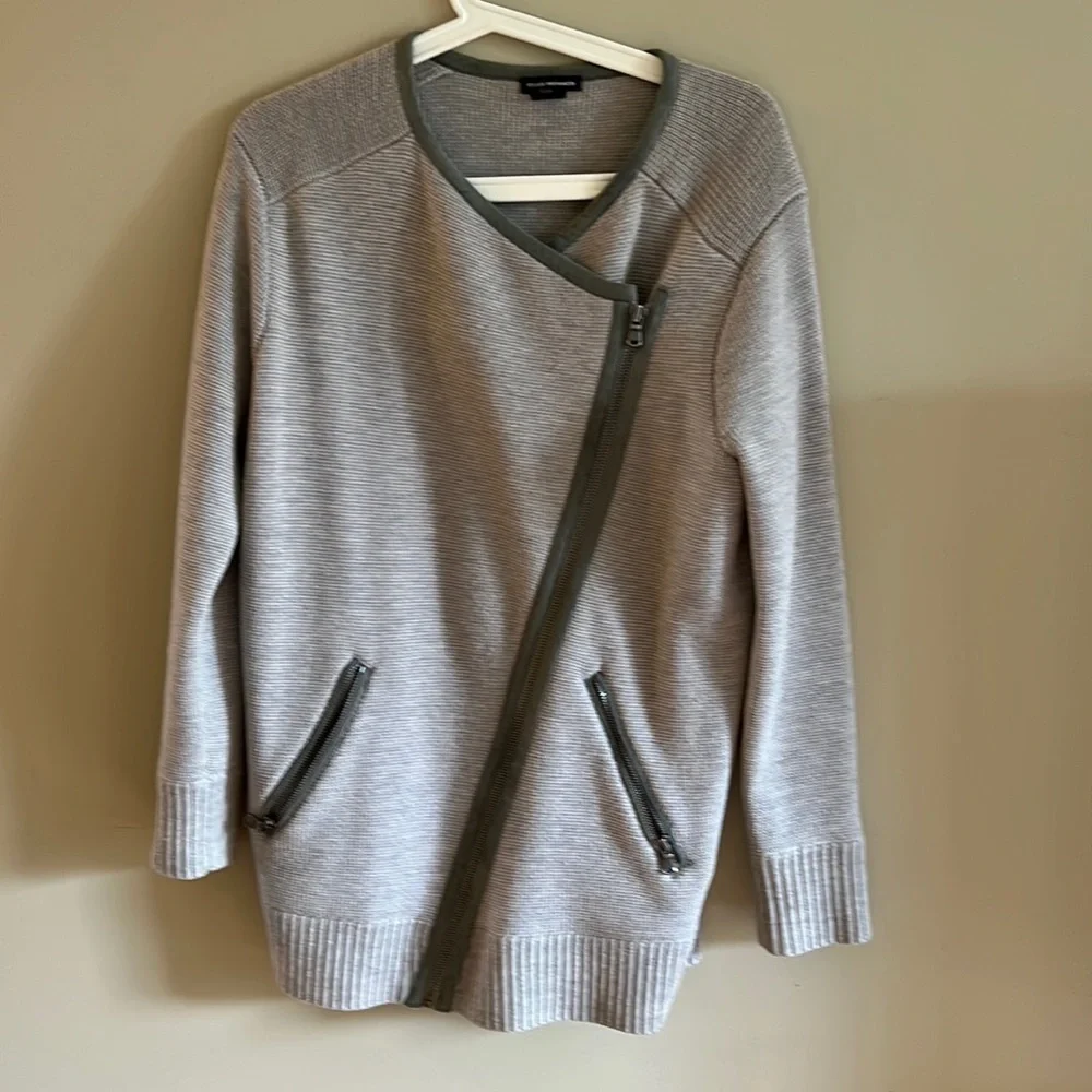 Club Monaco Nellwyna Sweater - Picture 2 of 3